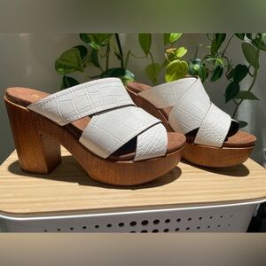 White Mountain Wedge Platforms